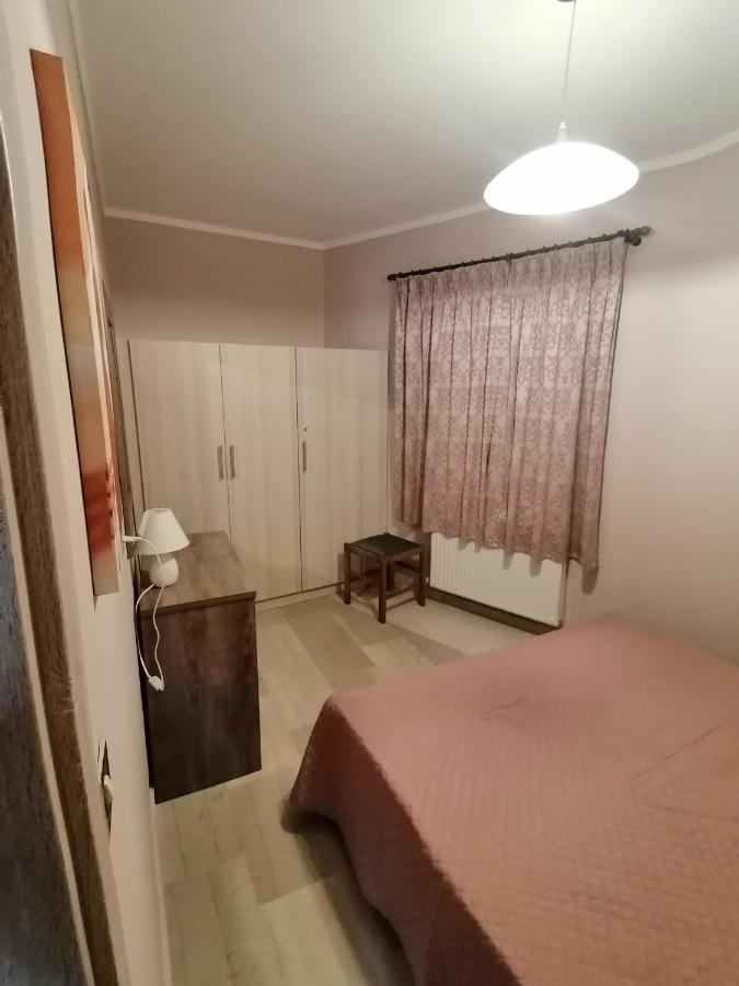 Flower Garden Apartment *