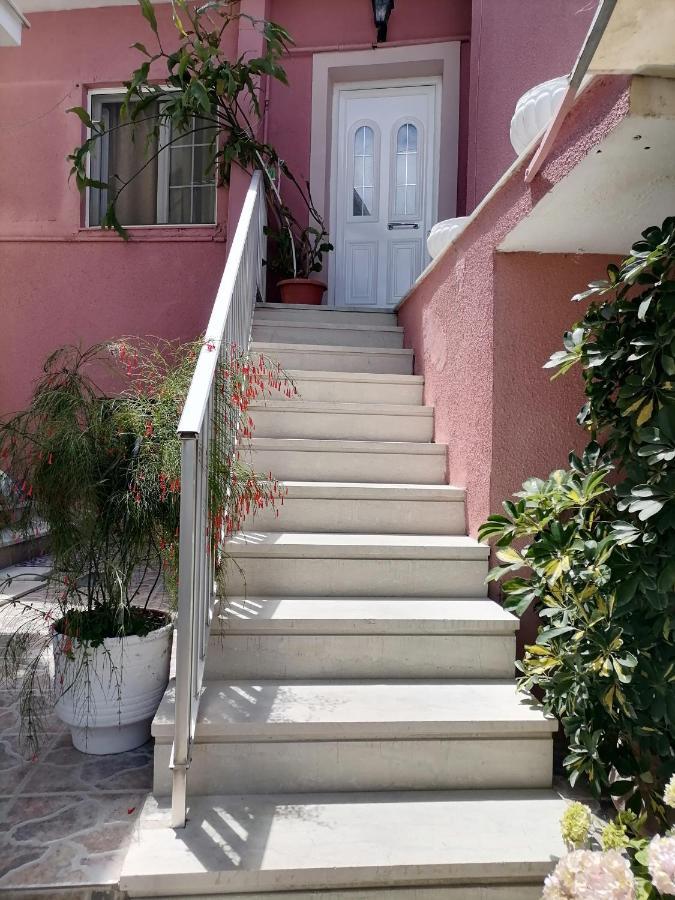 Flower Garden Apartment
