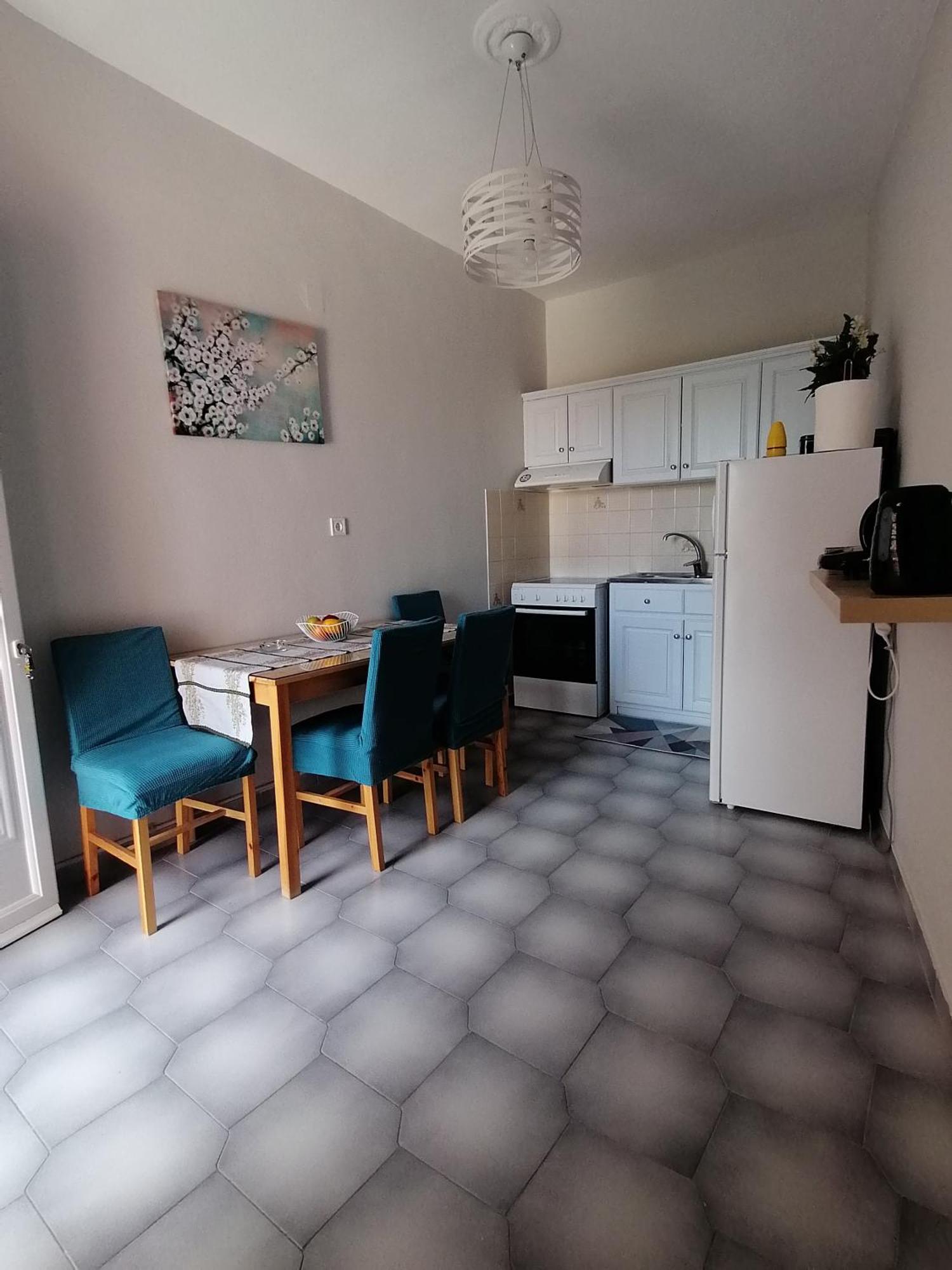 Apartment Flower Garden *
